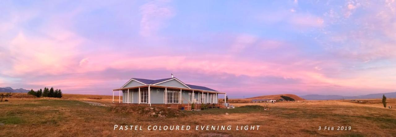 Kahurangi Twizel Hosted Bed & Breakfast Exterior photo